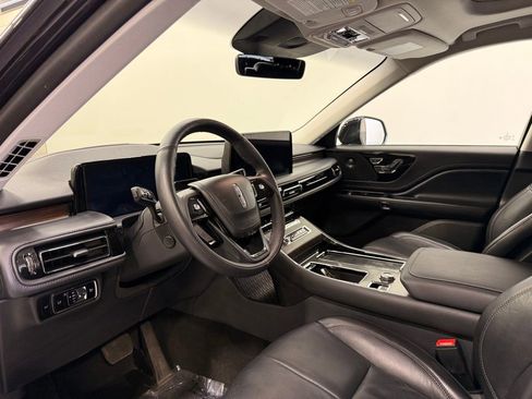 Used 2025 Lincoln Aviator Reserve w/ Jet Appearance Package AWD/4WD image 11