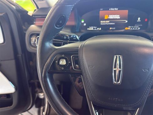 Used 2023 Lincoln Aviator Reserve w/ Equipment Group 201A image 24