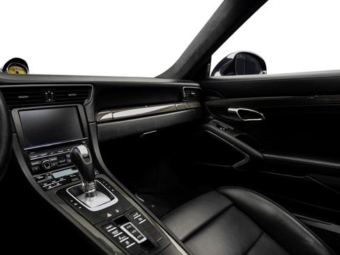 Used 2015 Porsche 911 Turbo S AWD/4WD image 41
