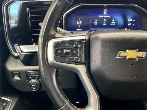 Used 2025 Chevrolet Silverado 1500 LT AWD/4WD image 20