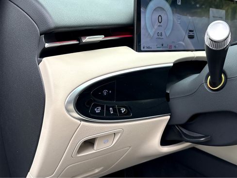 New 2026 Genesis GV70 2.5T image 18