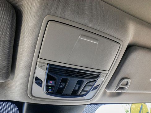 Used 2024 Acura MDX SH-AWD w/ Advance Package image 27