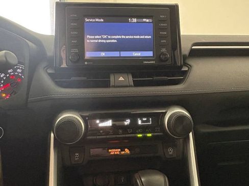 Used 2020 Toyota RAV4 LE w/ All Weather Liner Package AWD/4WD image 22