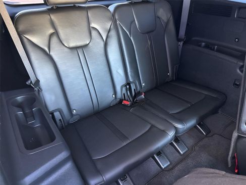 Used 2025 Kia Sorento EX w/ Panoramic Sunroof Package FWD image 27