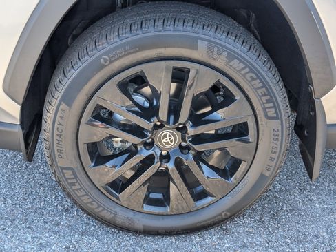 Used 2024 Toyota RAV4 XLE Premium image 13