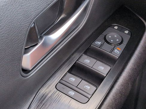 New 2026 Nissan Kicks SV FWD image 23