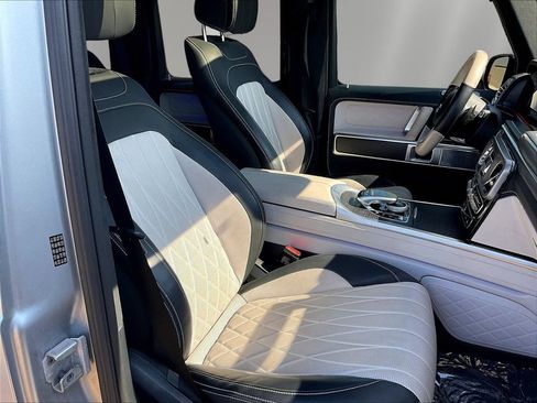 Used 2023 Mercedes-Benz G 550 image 28