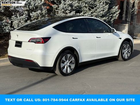 Used 2023 Tesla Model Y Long Range image 10