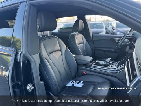 Used 2022 Audi Q8 Premium Plus w/ Premium Plus Package AWD/4WD image 13