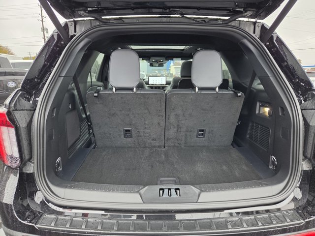 Used 2026 Ford Explorer Tremor w/ Tremor Ultimate Package AWD/4WD image 36