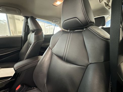 Used 2022 Toyota Corolla LE w/ Premium Interior Package FWD image 10