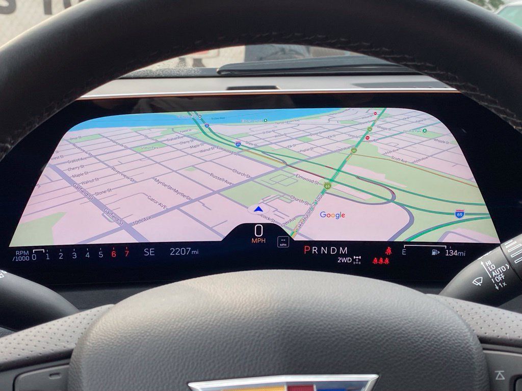 Used 2025 Cadillac XT4 Sport w/ LPO, Floor Liner Package AWD/4WD image 27