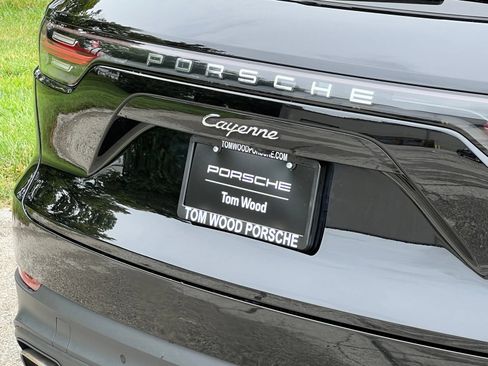Certified 2023 Porsche Cayenne AWD/4WD image 13
