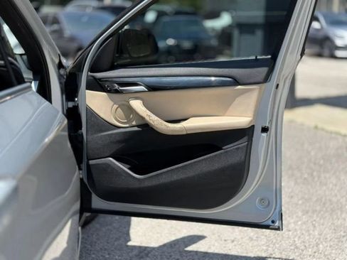 Used 2017 BMW X1 xDrive28i image 12