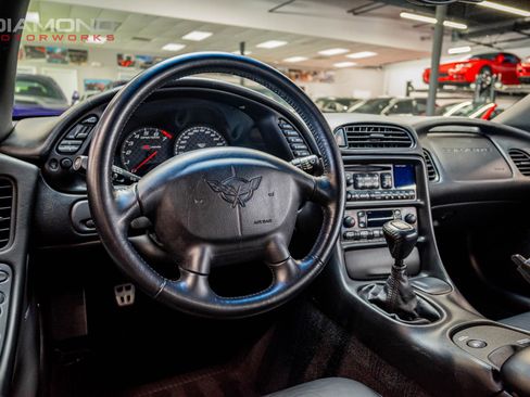 Used 2002 Chevrolet Corvette Z06 w/ Memory Pkg image 15