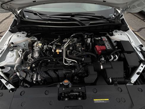 Used 2026 Nissan Altima 2.5 SV FWD image 32