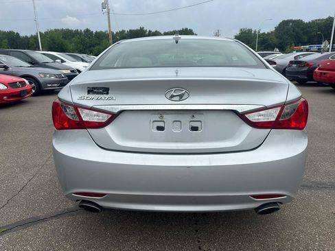 Used 2011 Hyundai Sonata SE FWD image 6