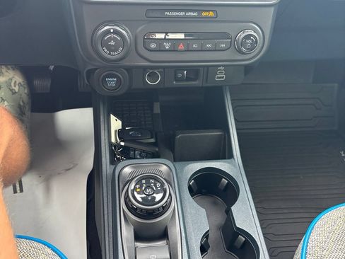 Used 2025 Ford Maverick Lobo AWD/4WD image 22