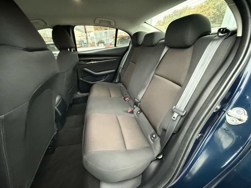 Used 2019 MAZDA MAZDA3 Sedan image 24