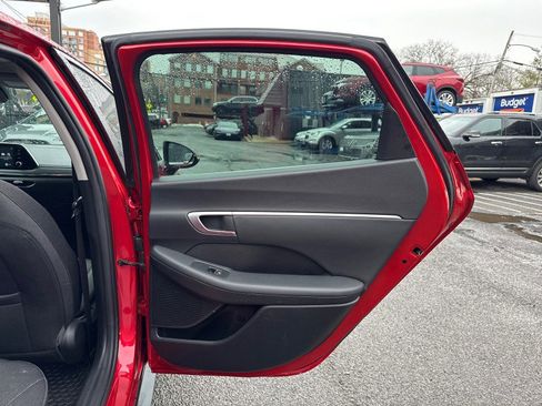 Used 2021 Hyundai Sonata SEL w/ Cargo Package image 13