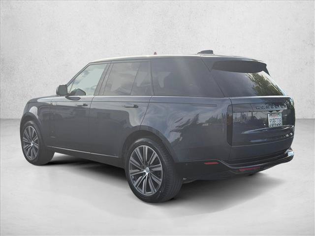 Used 2025 Land Rover Range Rover SE AWD/4WD image 6