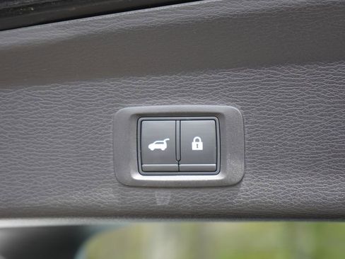 Used 2022 Mitsubishi Outlander SE AWD/4WD image 9