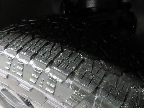 Used 2024 Ford F150 Lariat image 7