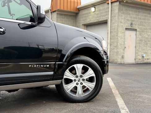 Used 2016 Ford Expedition Platinum AWD/4WD image 4