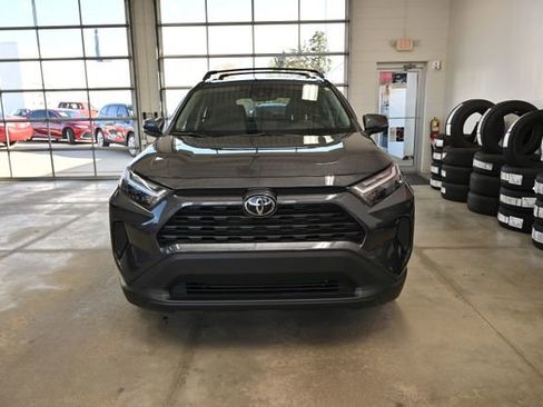 Used 2022 Toyota RAV4 XLE image 2
