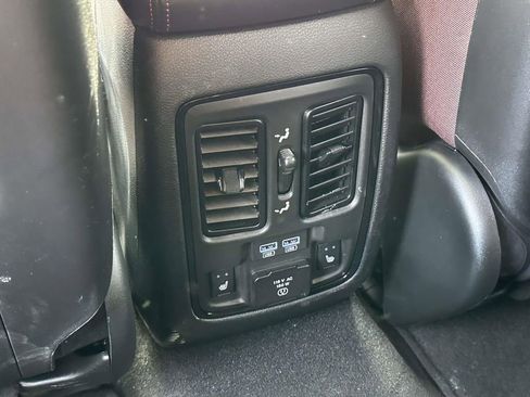 Certified 2023 Dodge Durango GT image 14