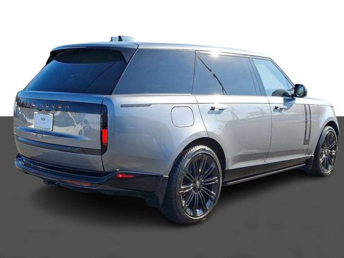 Used 2024 Land Rover Range Rover Long Wheelbase SE image 6