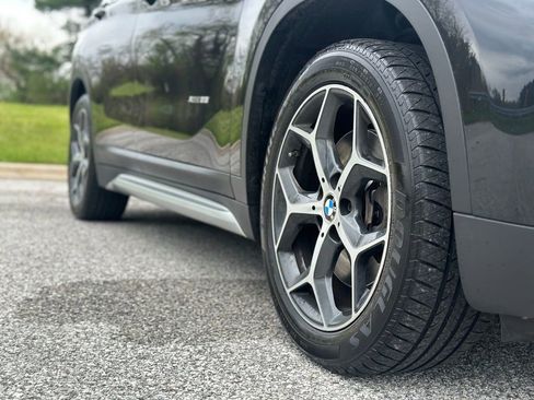 Used 2018 BMW X1 xDrive28i AWD/4WD image 11