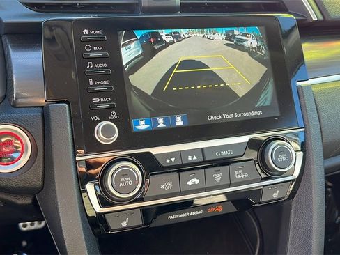 Used 2019 Honda Civic Touring image 14