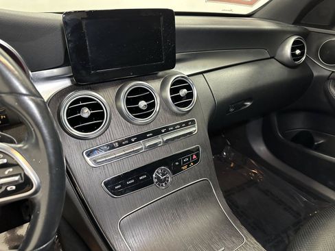 Used 2019 Mercedes-Benz C 300 4MATIC Sedan image 28
