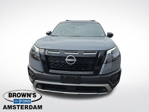 Used 2025 Nissan Pathfinder Rock Creek AWD/4WD image 3