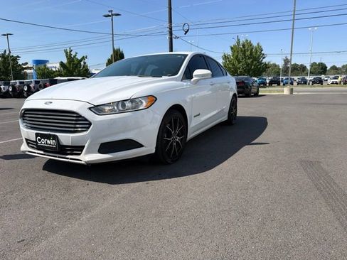 Used 2013 Ford Fusion SE FWD image 10