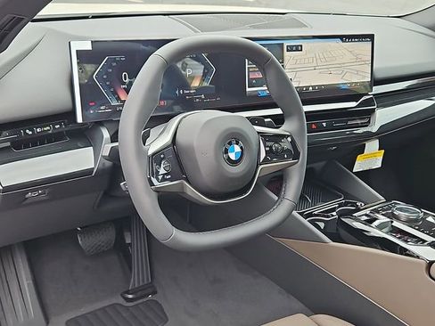 New 2026 BMW 530i xDrive AWD/4WD image 22