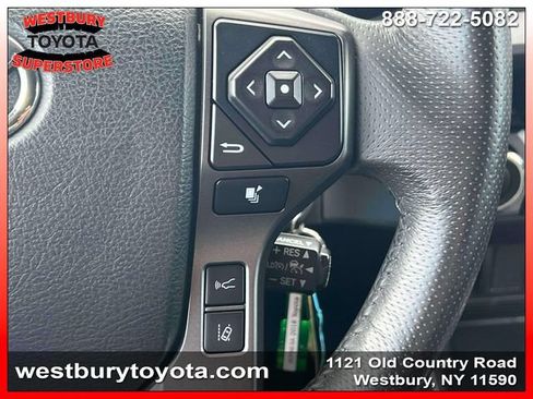 Used 2018 Toyota Tacoma TRD Sport AWD/4WD image 24