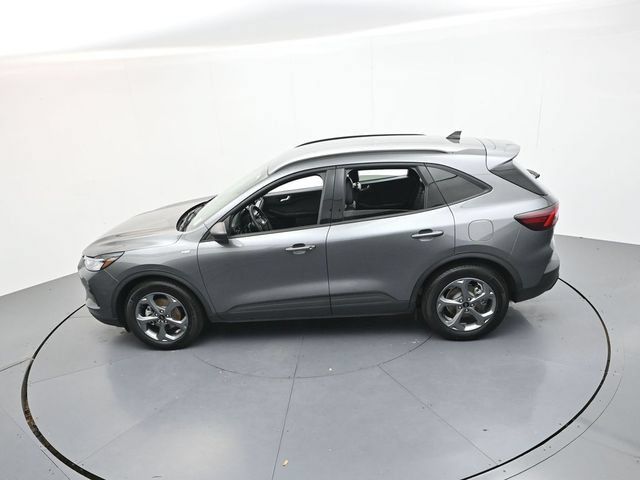 Used 2025 Ford Escape ST-Line FWD image 41