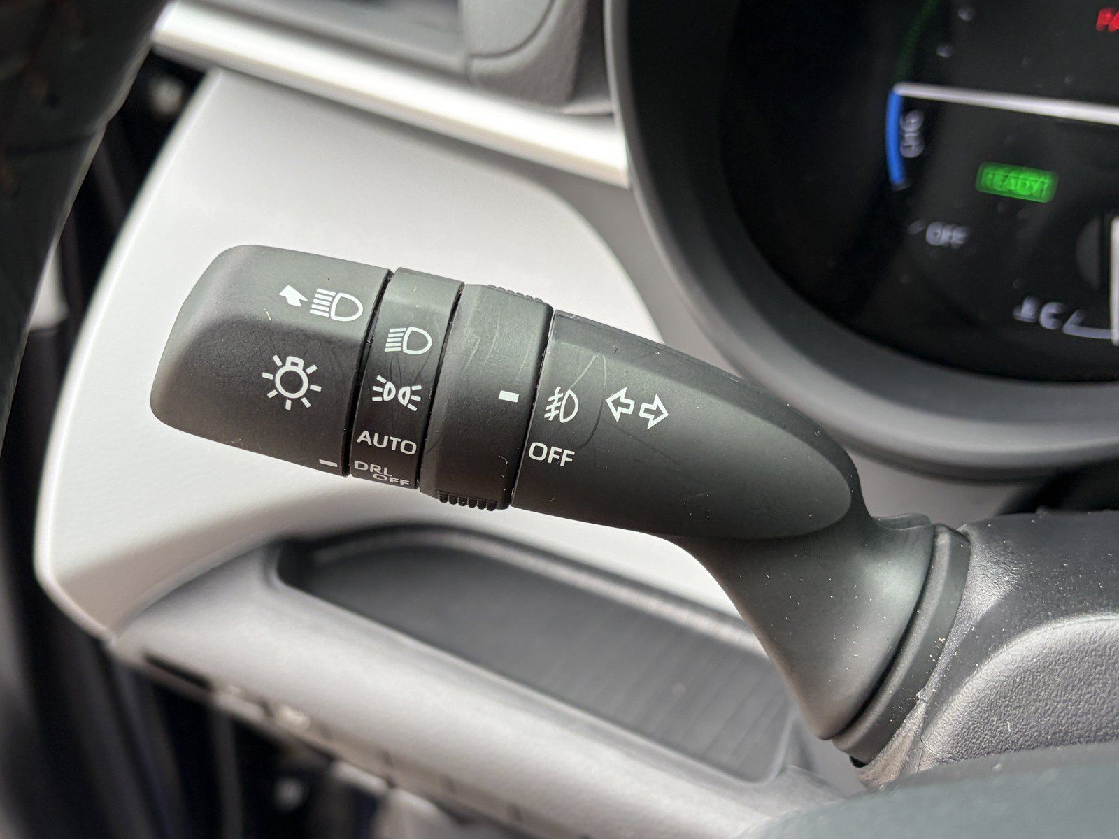 Used 2026 Toyota Sienna XLE FWD image 25