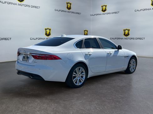 Used 2017 Jaguar XF Premium image 5