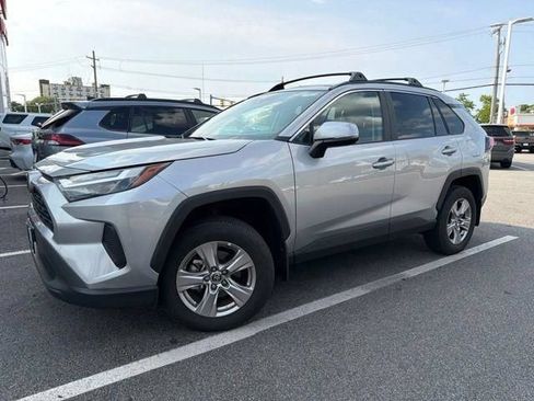 Used 2025 Toyota RAV4 XLE w/ Convenience Package AWD/4WD image 5