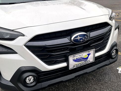 Used 2025 Subaru Outback Premium image 31