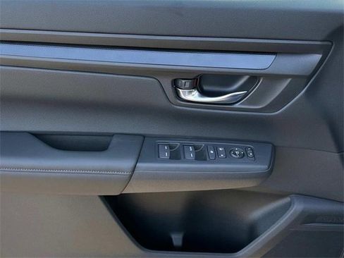 New 2025 Honda CR-V LX image 9
