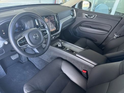 Certified 2025 Volvo XC60 B5 Plus w/ Climate Package image 9