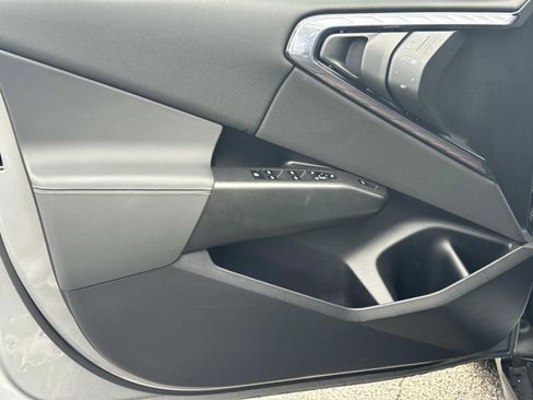 Used 2025 BMW X3 xDrive30i w/ Premium Package image 17