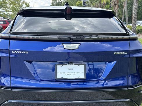 Certified 2026 Cadillac Lyriq Signature Sport AWD/4WD image 10