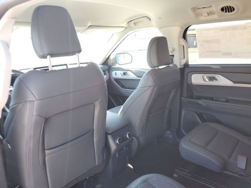 New 2026 Ford Explorer Active w/ Active Comfort Package RWD image 11