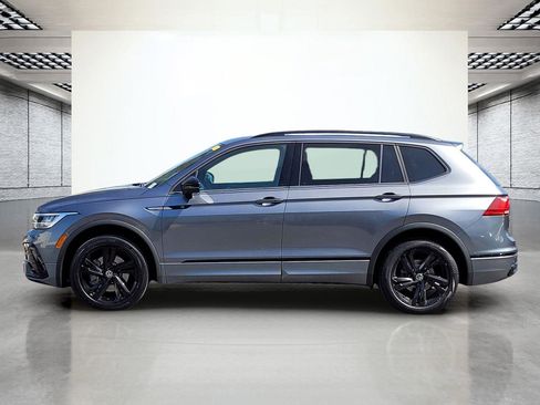 Certified 2023 Volkswagen Tiguan SE R-Line FWD image 10