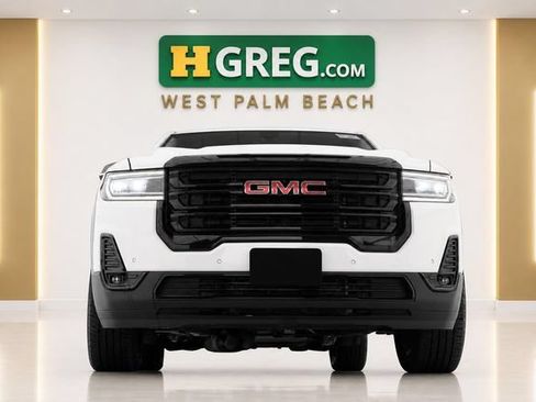 Used 2023 GMC Acadia SLT w/ Elevation Edition FWD image 7